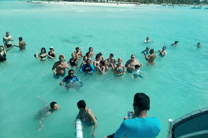 Catamaran Adventure Tour Isla Mujeres Unlimited from Cancun with Transportation - Isla Mujeres: island streets, lunch, and free time