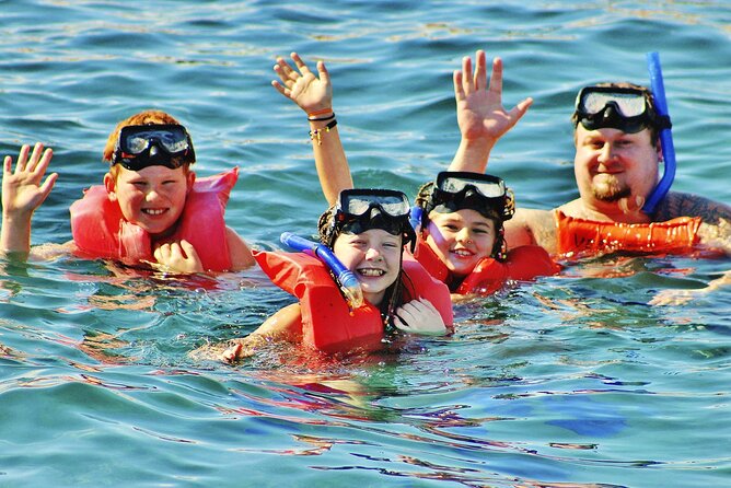 Catamaran family friendly Tour to Isla Mujeres with lunch - Is the family-friendly label a good fit?