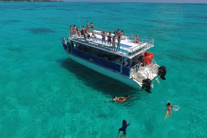 Catamaran Tour to Isla Mujeres all Included - Buffet lunch at the beach club