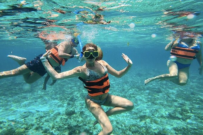 Catamaran Tour to Isla Mujeres Cancun - Getting to the marina and back to Cancun