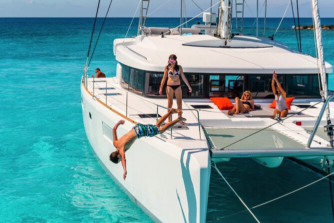 Catamaran Tour to Isla Mujeres from Cancún with Bar and Lunch - How much value do you get for $38?