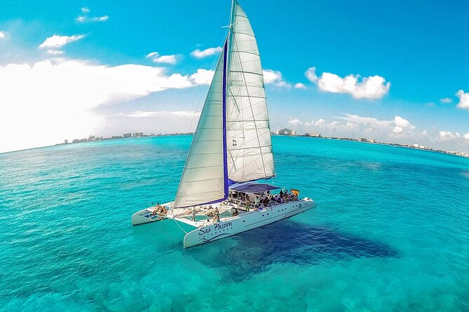 Catamaran Tour to Isla Mujeres from Cancún with Bar and Lunch - Who should book this catamaran day?
