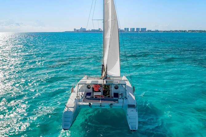 Catamaran Tour to Isla Mujeres from Cancún with Bar and Lunch - The unusual spinnaker activity