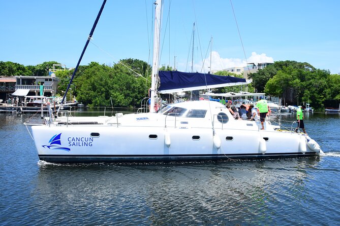 Catamaran Tour to Isla Mujeres, Open bar, Lunch, Snorkeling, Beach Club Included - Who Will Enjoy This Cancun Boat Trip