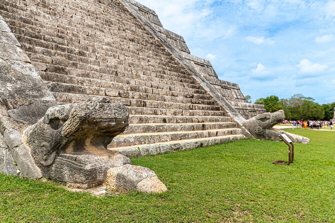 Chichén Itzá Ancestral Tour from Cancún with Cenote - Valladolid in only 30 minutes