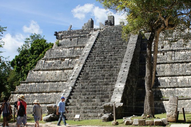 Chichen Itza, Beautiful Cenote and Valladolid All Inclusive Tour - The bus, guide, and group size shape the day