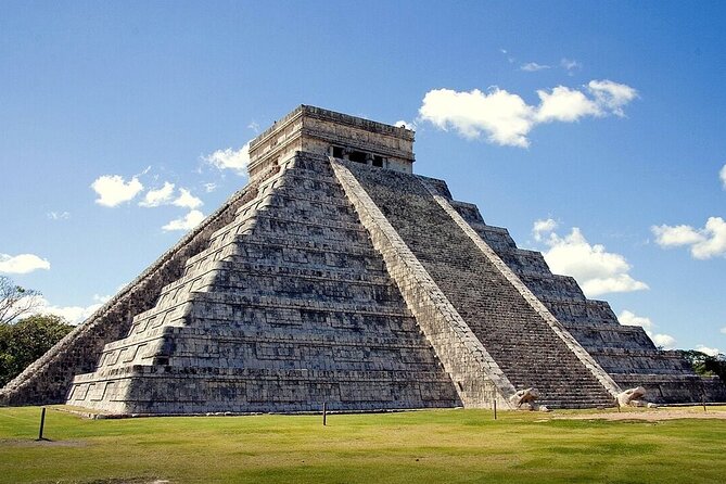 Chichen Itza, Cenote Ikkil and Hubiku+ Valladolid! Deluxe Chichen Itza Tour - A second swim at Cenote Hubiku