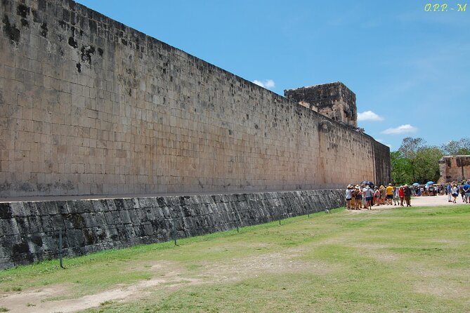 Chichen Itza, Cenote Saamal & Valladolid from Playa del Carmen - Who will get the most from this Chichén Itzá tour