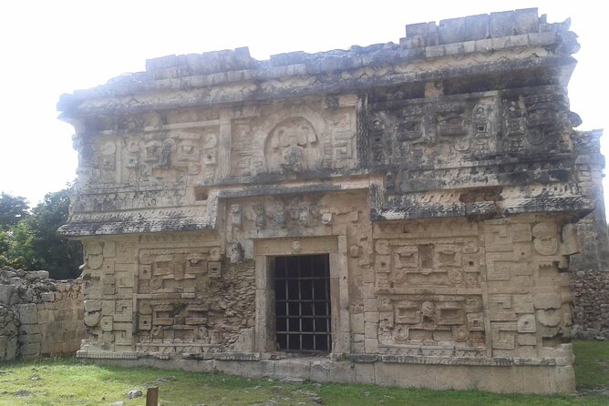 Chichen Itza, Cenote Sagrado and Valladolid from Cancun - The Cancun pickup sets the tone for the day