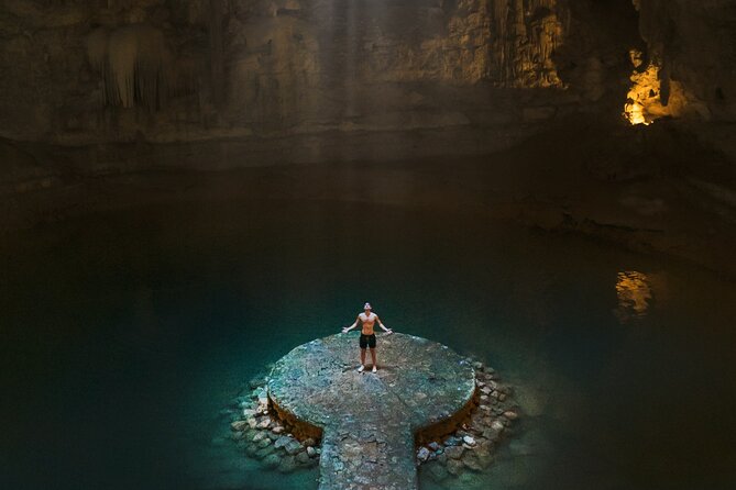 Chichén Itzá, Cenote Suytún, and Cenote Ikkil Guided Tour - Cenote Ik Kil, the second swim