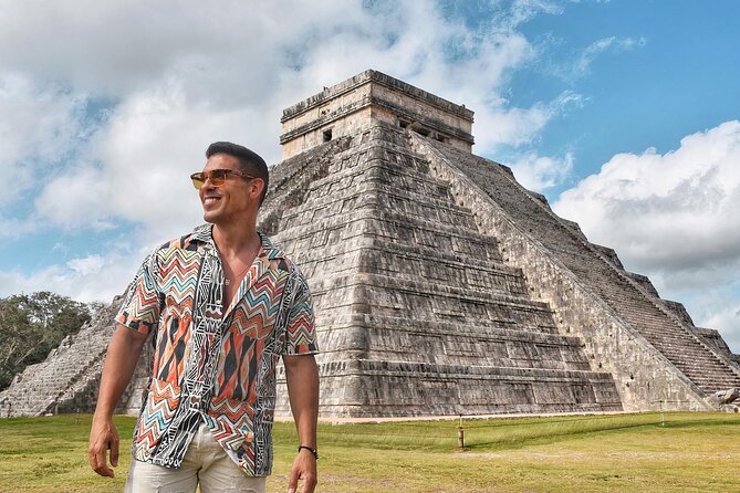 Chichén Itzá, Cenote Suytún, and Cenote Ikkil Guided Tour - Guides, language, and group size