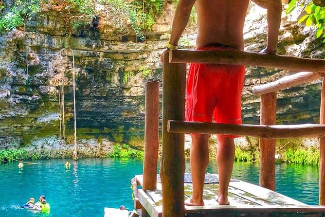 Chichen Itza Classic + Cenote + Valladolid from Playa del Carmen - El Castillo and the Chichen Itza visit