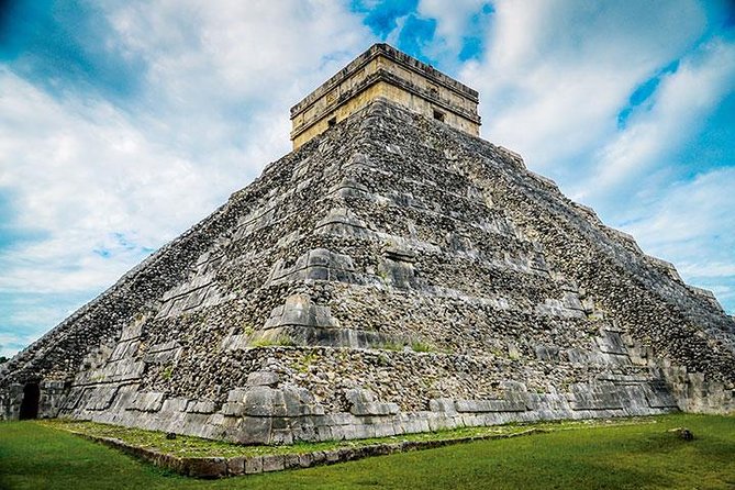 Chichen Itza Deluxe Valladolid and 2 Cenotes - Cenote Hubiku and the climb underground