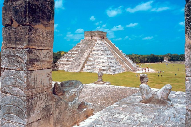 Chichen Itza Deluxe Valladolid and 2 Cenotes - Valladolid in 20 minutes