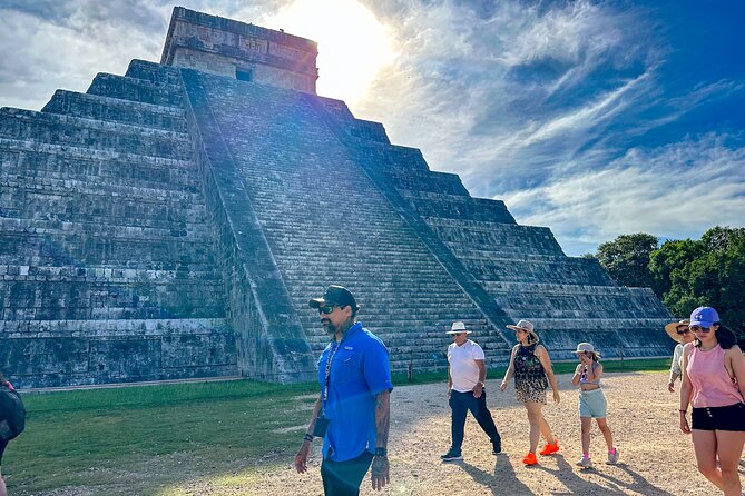 Chichen Itza Early Access Private Tour with Buffet Lunch - Private transport from Cancun or Riviera Maya