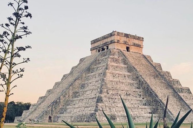 Chichen Itza Full day tour with buffet - A long bus ride can shape the whole day