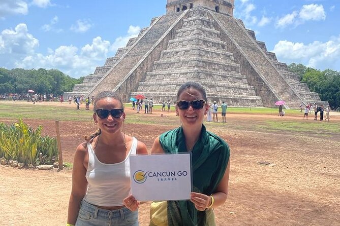 Chichen Itza Guided Group Walking Tour - Last minute booking - English, Spanish, and the guides you may meet
