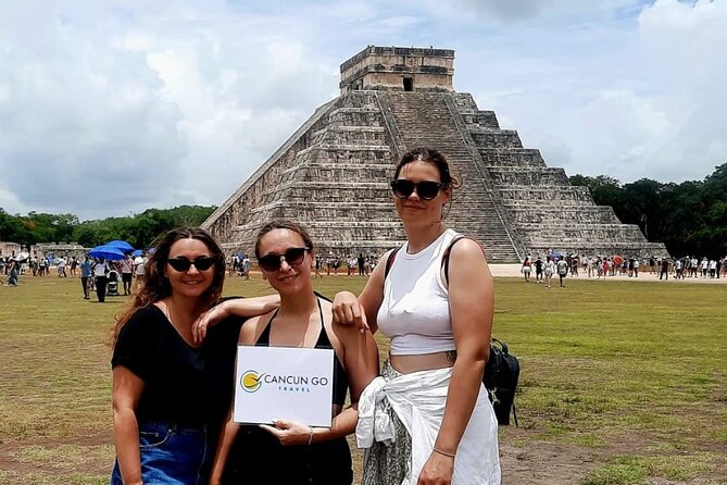 Chichen Itza Guided Group Walking Tour - Last minute booking - Entering through the Chichen Itza meeting point