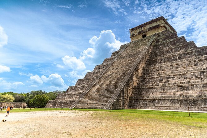 Chichen Itza Options tour With Sacred Cenote and Valladolid City - Reaching Kukulkan at Chichen Itza