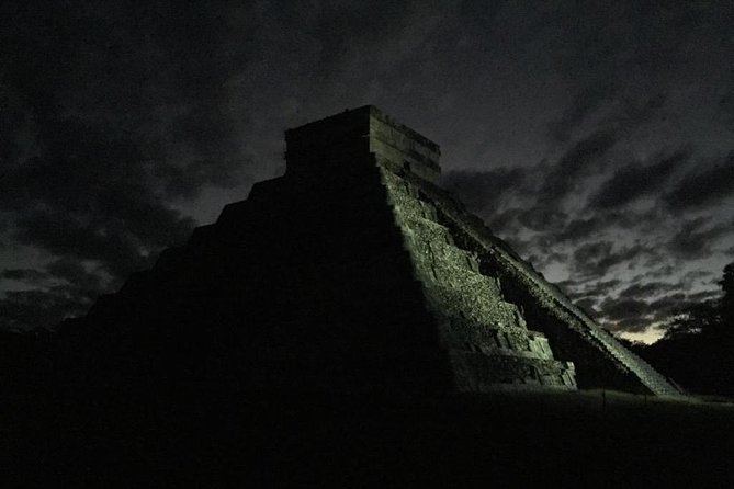 Chichen Itza Sunrise and Cenote Ik Kil from Cancun - Exploring El Castillo and the Great Ball Court