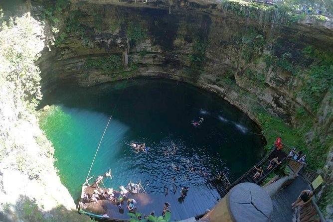 Chichen Itza, Suytun and Ik-Kil Cenote - Shared transport keeps the price down