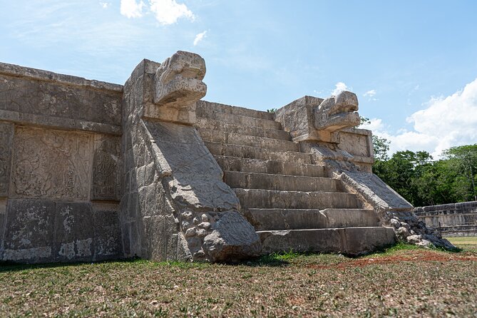 Chichen Itza Ticket with optional Guide - Who should book this and who should pass
