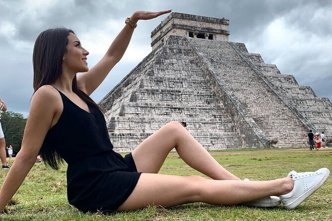 Chichén Itzá Tour: Guided Trip, Mexican Cuisine & Cenote Swim - Watch for sales stops