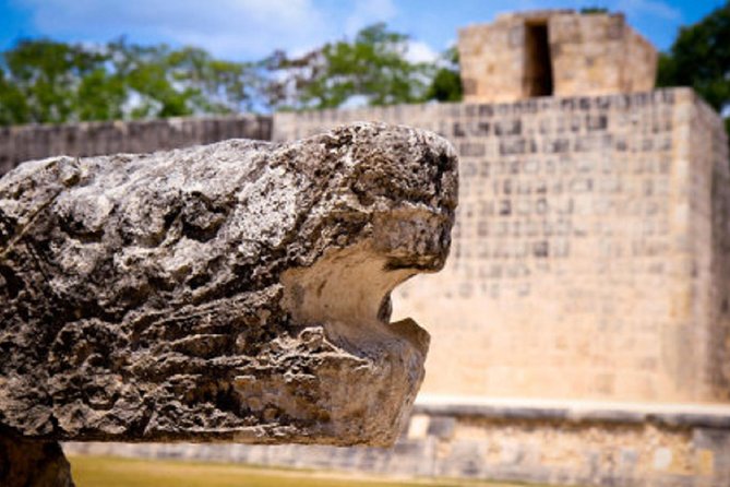 Chichén Itzá Tour with Cenote Xunáan, Valladolid & Lunch - The early pickup sets the tone