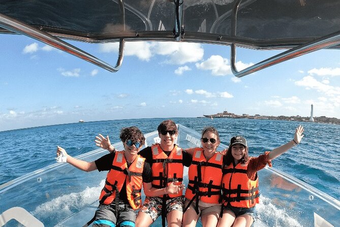 Clearboat in Cancun + Refreshments !! - Who will enjoy this clearboat tour most