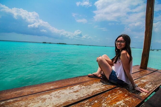Colorful BACALAR. Incredible Pontoon Tour in one day from Cancun or Riviera Maya - Group size: the detail that needs clear attention
