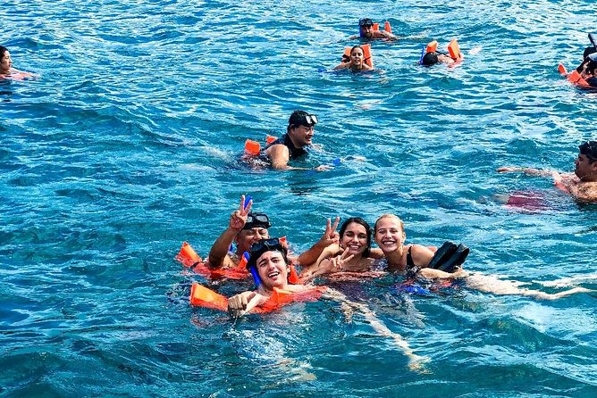Complete Isla Mujeres excursion from Cancun with all inclusive - Group size, service, and the feel of the day