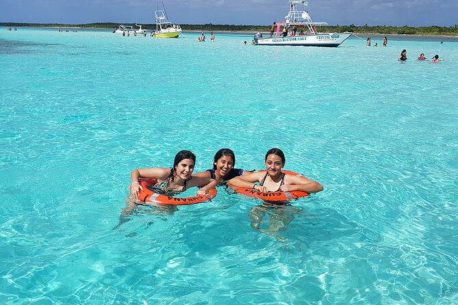 Cozumel El Cielo All Inclusive Tour from Cancun - Boat food and the meal on Cozumel
