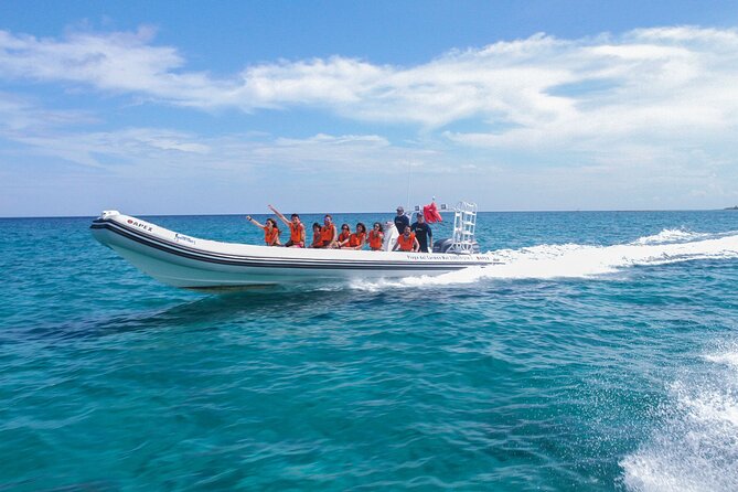 Cozumel Starfish and Tropical Reef Snorkeling by Powerboat with Lunch - A small group makes the water time better