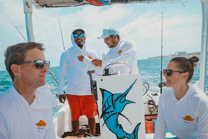 Deep Sea Fishing Experience in Puerto Morelos - What the crew adds to the morning
