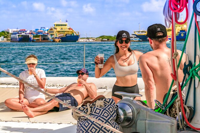 Deluxe Catamaran tour to Isla Mujeres with Open Bar and Lunch - One hour across the Caribbean