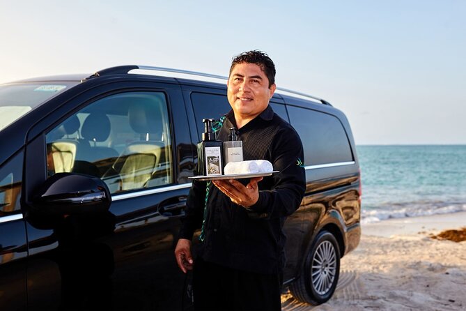 Departures in Mercedes Benz from Playa Mujeres to Cancun Airport - Inside the Mercedes-Benz vehicle