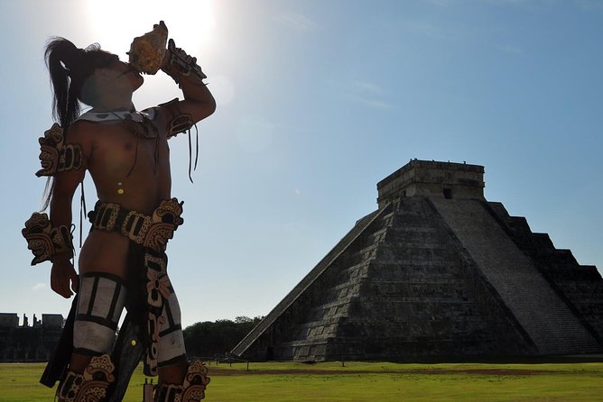 Discover ancient Mayan life at Chichen Itza Ruins and 2 cenotes - Walking through Chichen Itza for two hours