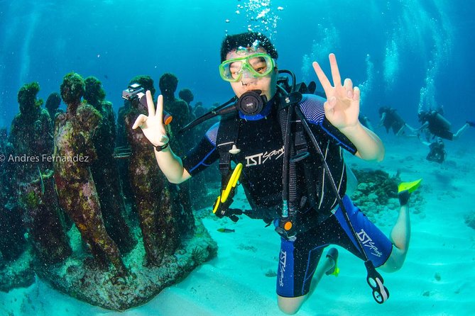 Discover scuba ,MUSA and Manchones reef dive without license - The 8:00 am start in central Isla Mujeres
