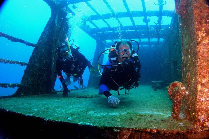 Diving in Cancun for Certified Divers | 2 Dives | All Inclusive - The guides are a major part of the experience