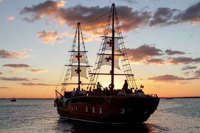 Enjoy The Spanish Galeon with a Romantic Night Dinner in Cancun - A romantic route across Nichupté Lagoon
