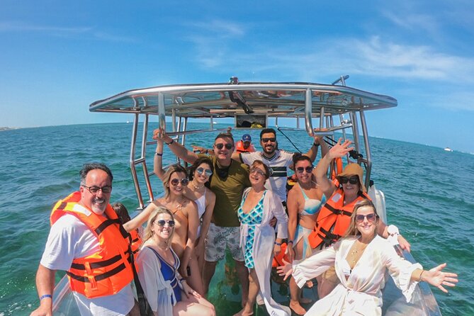 Excursion to Reefs in a transparent boat from Cancun - A short boat trip with three different views