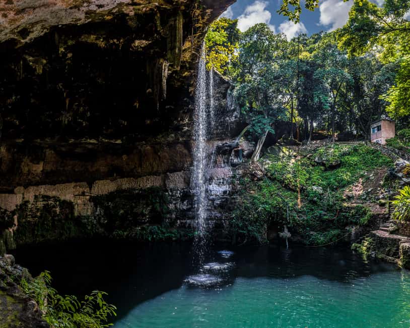 From Cancun: Chichén Itzá, cenote, Valladolid, and Tequila - Tequila tasting, with a sales pitch attached