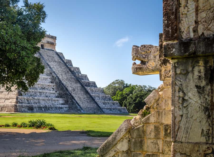 From Cancun: Early access to Chichen Itza - Who will get the most from this tour