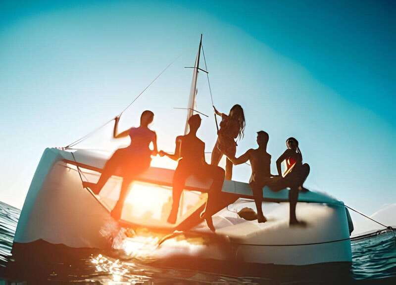 From Cancun: Isla Mujeres by Luxury Catamaran with Drinks - Lunch at a Local Restaurant and the 55-Minute Food Stop
