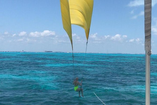 Full-day Isla Mujeres All-inclusive Cruise from Cancún - Spinnaker sailing and weather limits