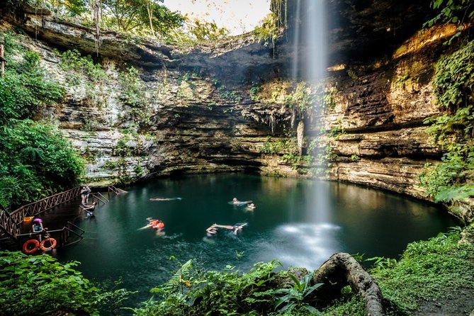 Full-Day Tour Chichen Itza, Valladolid and Cenote open bar in bus - A quick taste of Valladolid