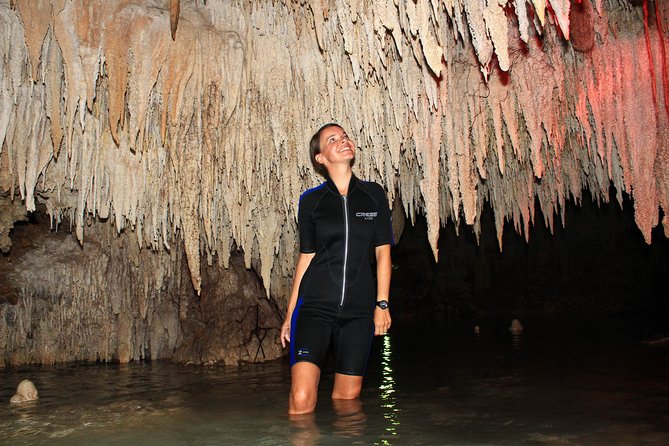 Half-Day Underwater World Tour - The guide and group experience