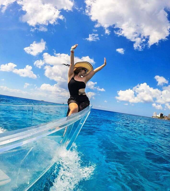 Isla Mujeres: 100% Transparent boat ride - The photo stop and the limits of dry viewing