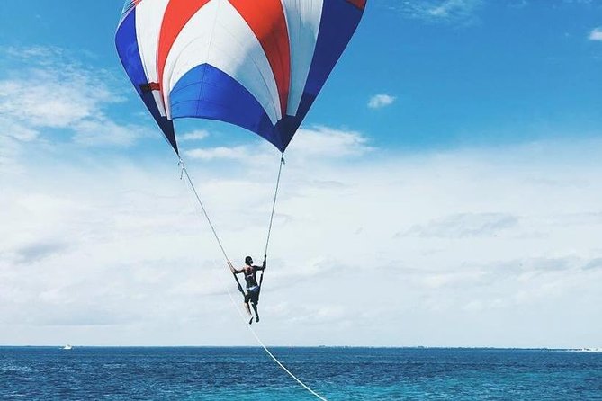 Isla Mujeres adventure by Catamaran. Snorkel, open bar and lunch - A quick look at Isla Mujeres town