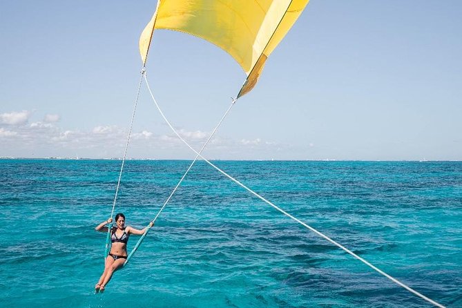 Isla Mujeres adventure by Catamaran. Snorkel, open bar and lunch - The weather-dependent spinnaker ride